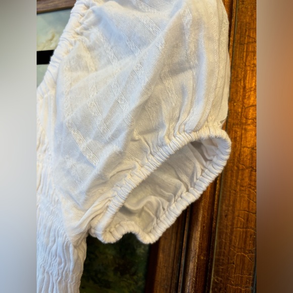 American Eagle dress NWT. Never worn. White, light weight, but lined dress. - Picture 5 of 6